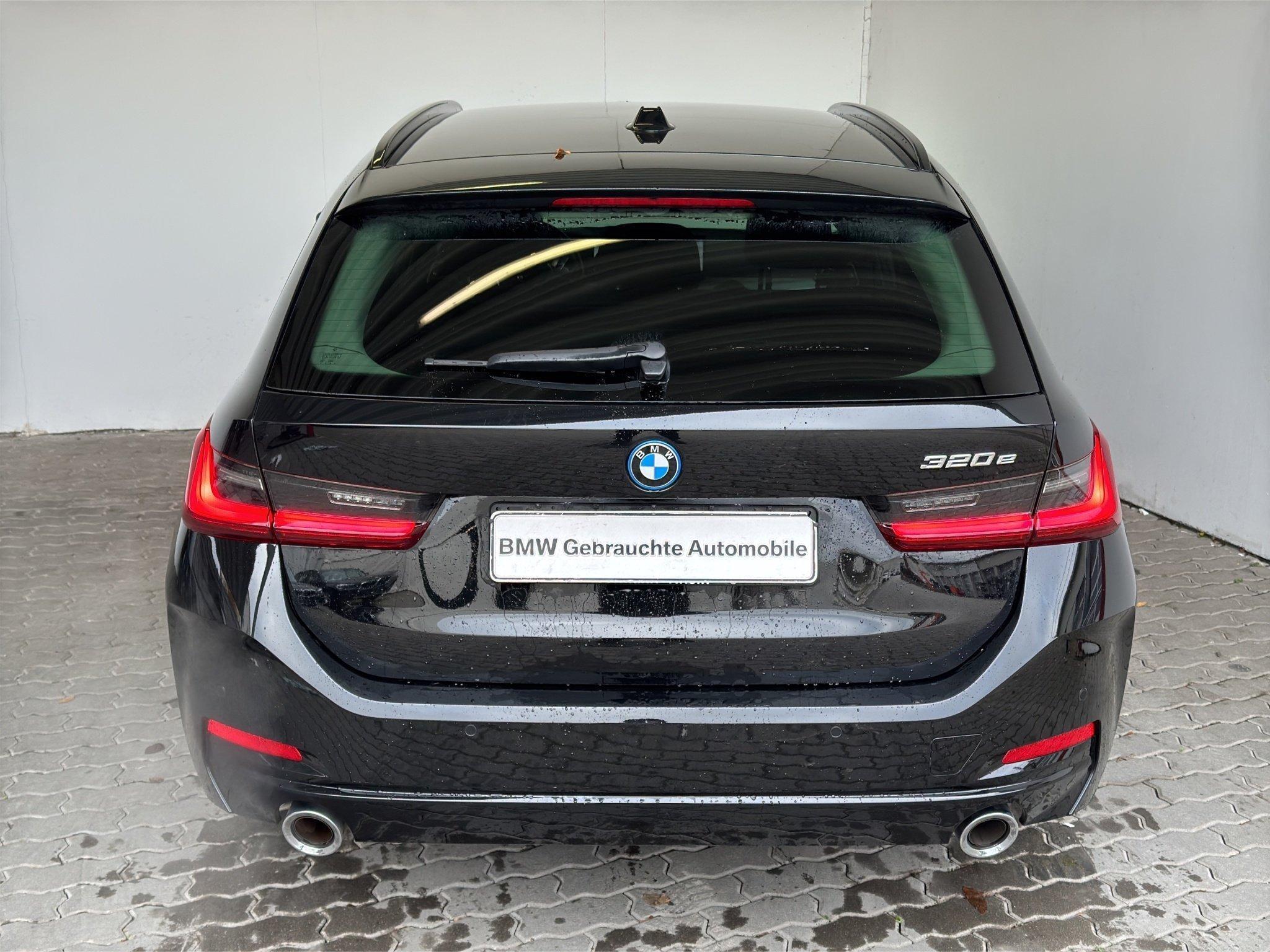 BMW 320 320e Touring
