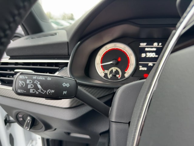 Skoda Kamiq APP+DAB+PANO+LED+PDC+KAMERA