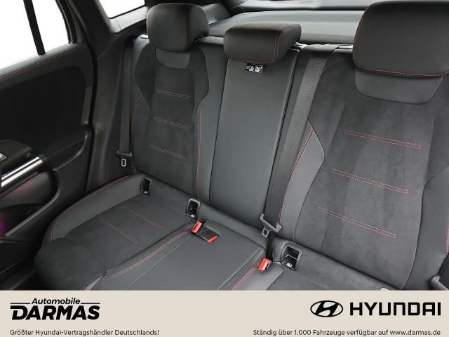 Mercedes-Benz GLA 200 AMG Line