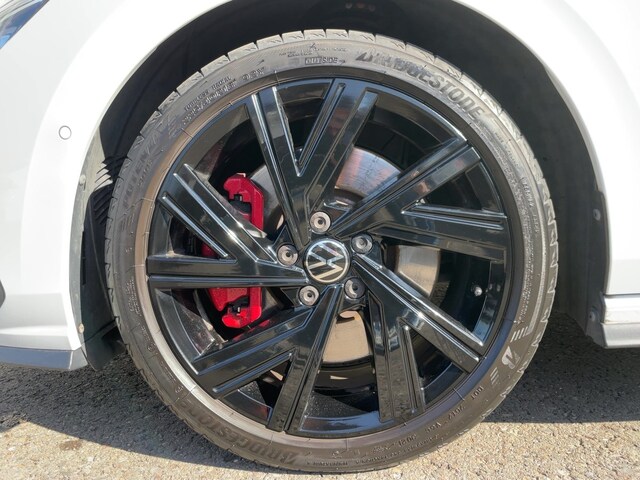 Volkswagen Golf 2.0 TSI DSG Golf VIII