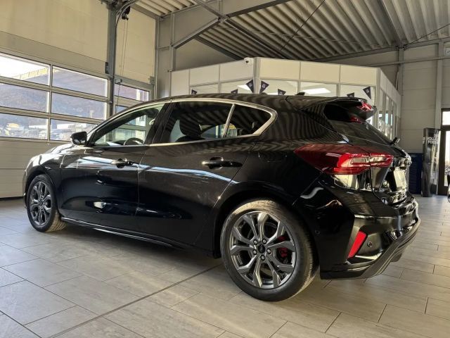 Ford Focus ST Line