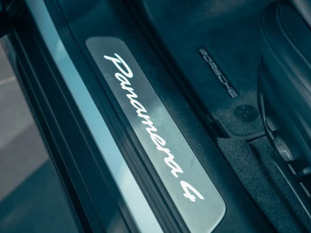 Porsche Panamera 4 E-Hybrid