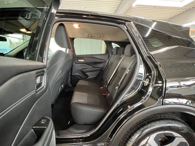 Nissan Qashqai 1.3 Connecta LED+KEYLESS+360°+ACC+VC.