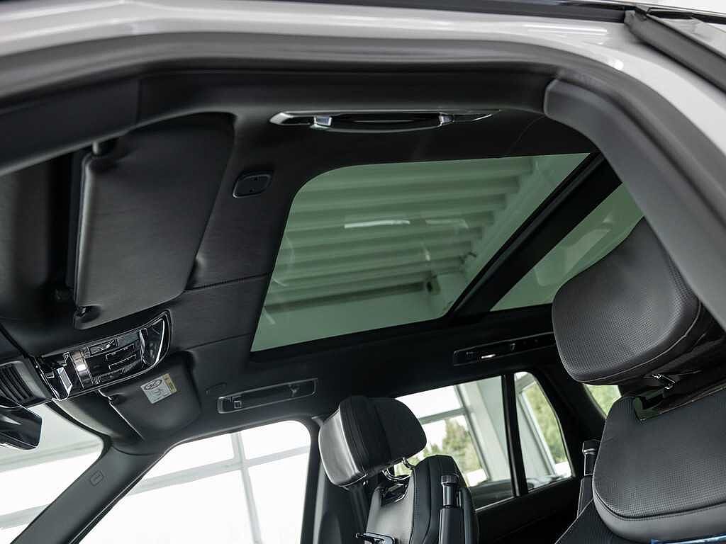 Land Rover Range Rover P615 SV