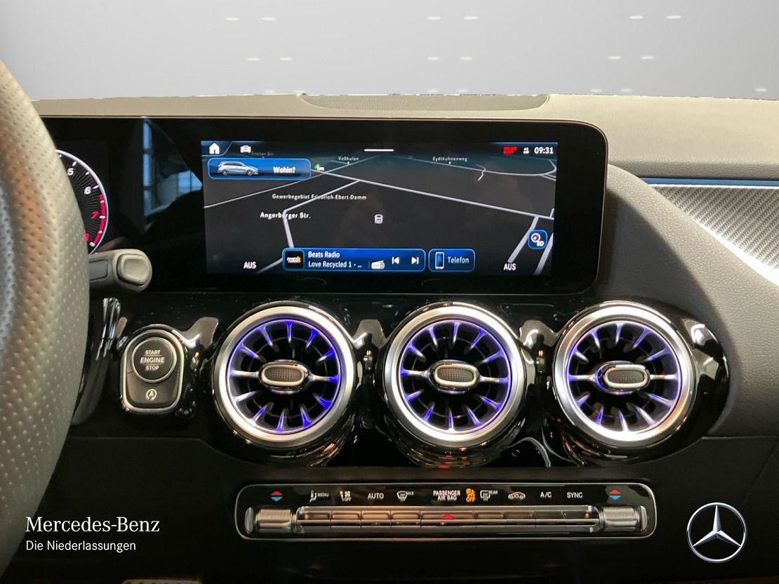 Mercedes-Benz B 250 4MATIC AMG Line Sedan