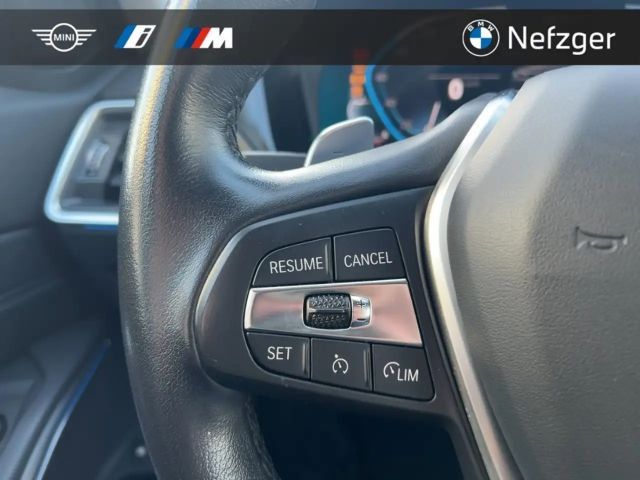 BMW 330 330e Sedan Sport Line