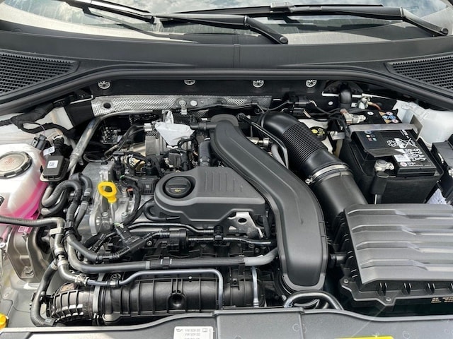 Volkswagen T-Roc 1.5 TSI DSG R-Line