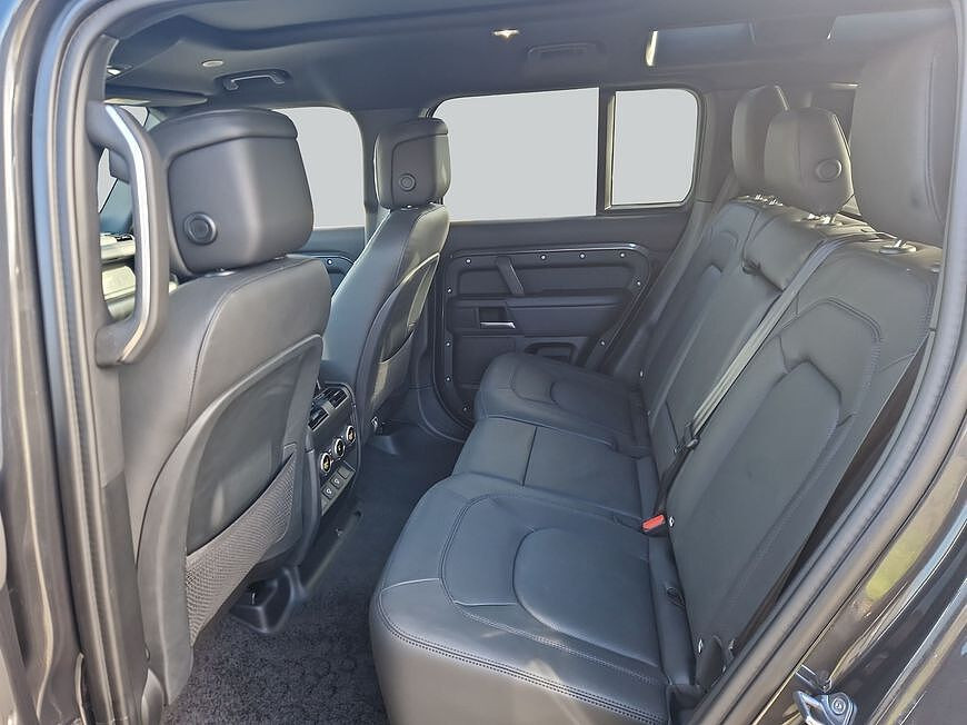 Land Rover Defender 110 Dynamic HSE