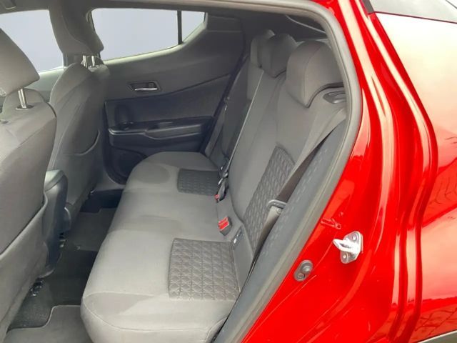 Toyota C-HR Hybride Team D