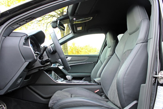 Audi S6 Avant Quattro