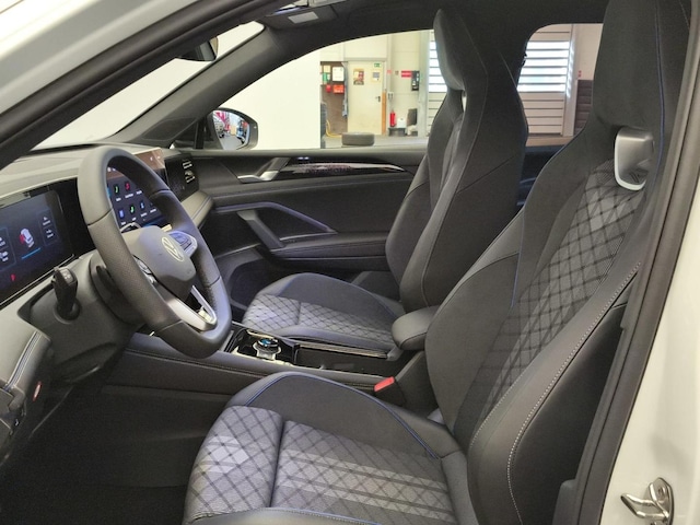 Volkswagen Tiguan R-Line eHybrid