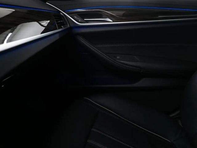 BMW 530 530e Luxury Line xDrive