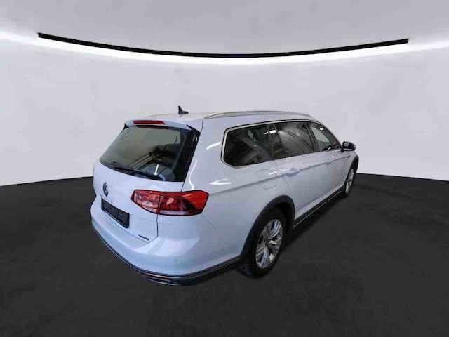 Volkswagen Passat 2.0 TDI DSG 4M BUSINESS NAVI KAMERA PDC