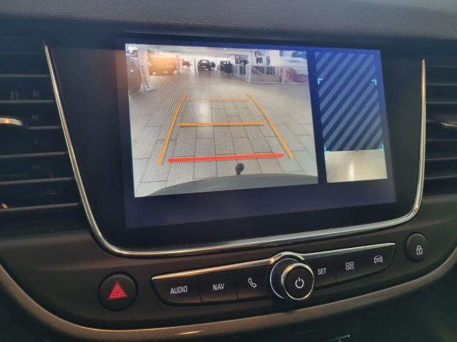 Opel Crossland X 1.2 Turbo Elegance