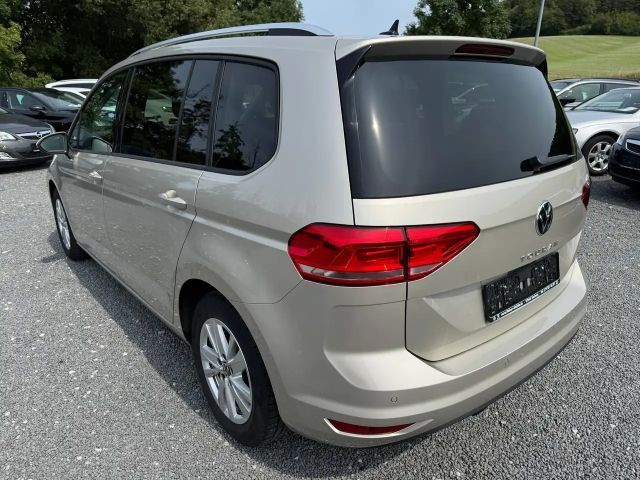Volkswagen Touran DSG