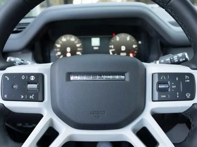 Land Rover Defender 3.0 90 D250 Dynamic SE
